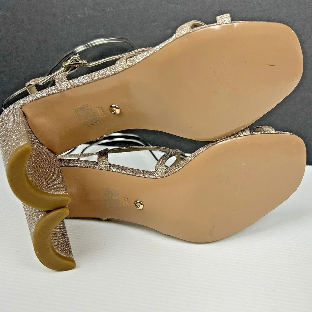 Pelle Moda Size 6.5 Gold Glitter Sparkly NEW Noreen Strap 3